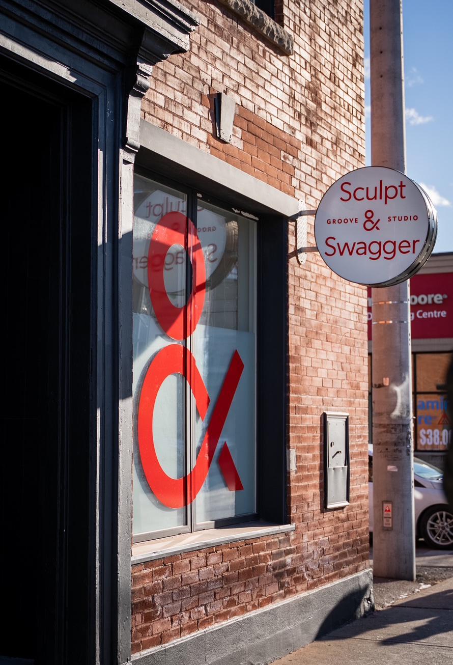 Sculpt & Swagger outdoor signage